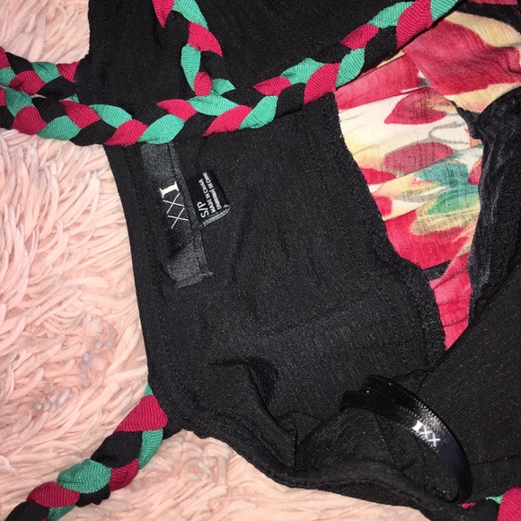 BLACK FLORAL SUNDRESS W/ BRAIDED TRIM & STRAPS · SIZE S - Picture 5 of 6